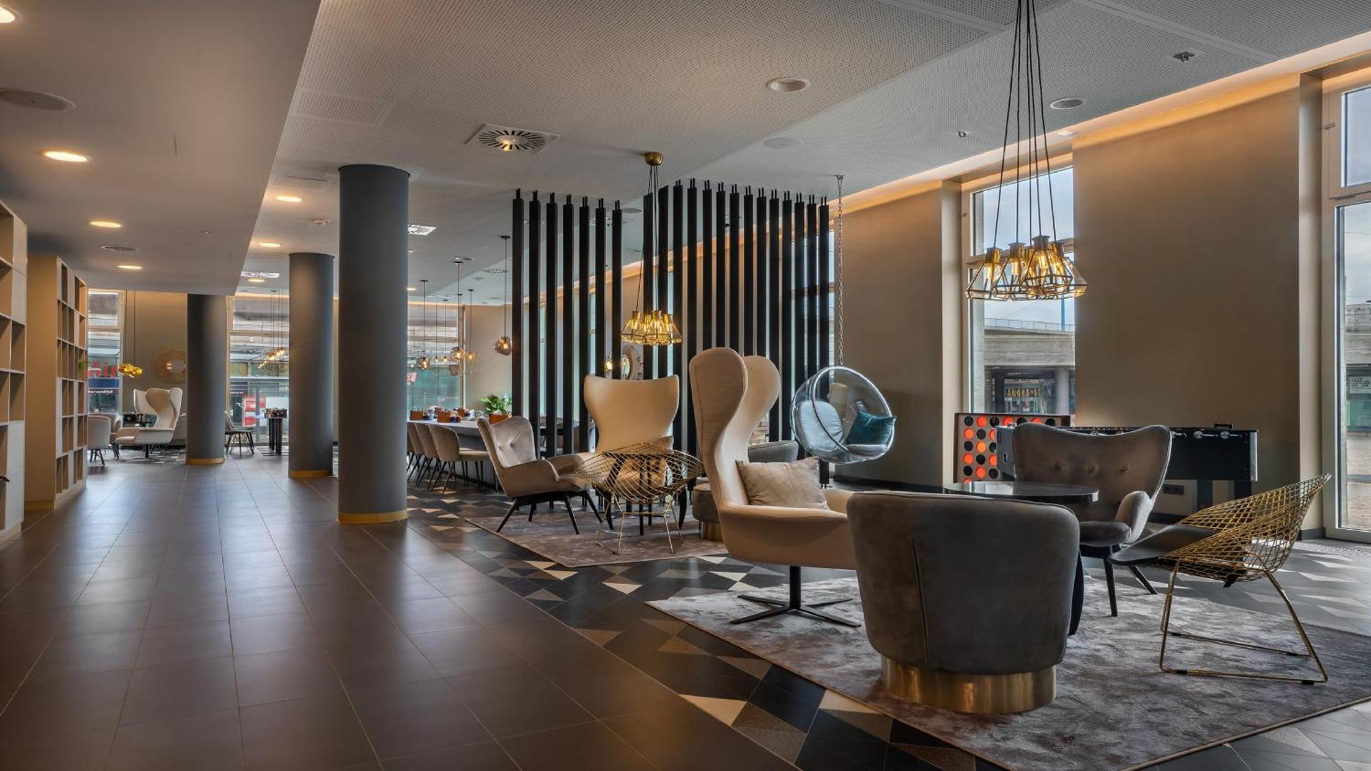 Holiday Inn - The Niu, Ridge Halle Central Station By Ihg Exterior photo