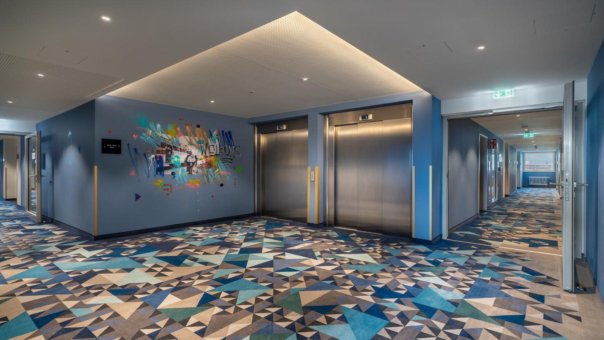 Holiday Inn - The Niu, Ridge Halle Central Station By Ihg Exterior photo